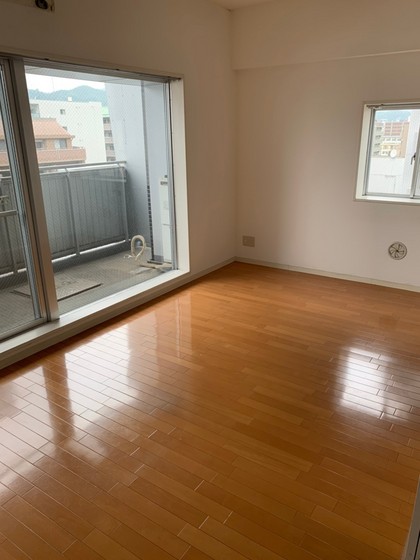 居室・リビング　※別部屋の写真です