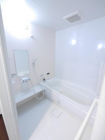 バス・シャワールーム　一坪タイプ　ゆったりお風呂