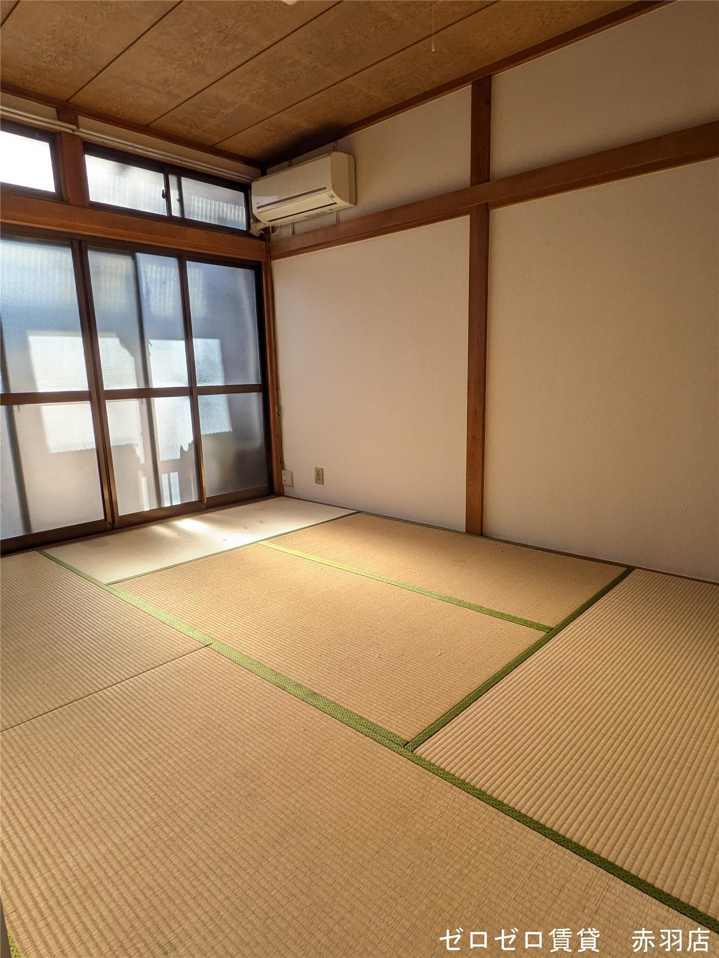 居室・リビング　※クリーニング前です