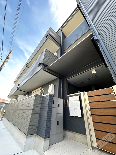 エントランス　オートロック完備で部外者はシャットアウト♪♪