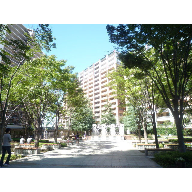 エントランス　中庭