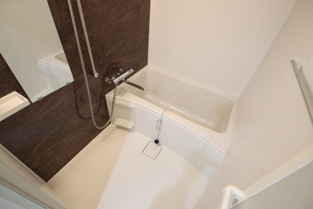 バス・シャワールーム　※別室の参考写真の為、現況優先です。