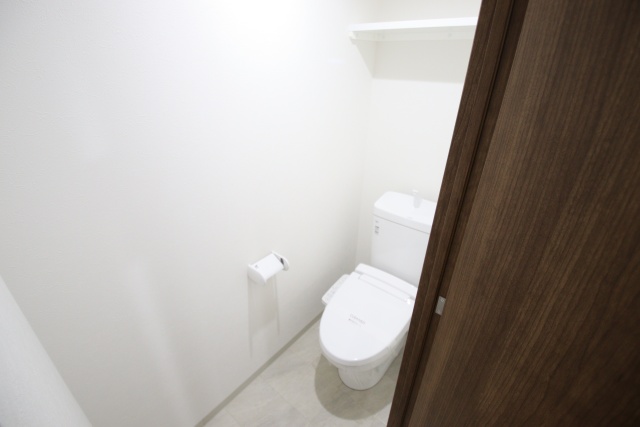 トイレ　※別室の参考写真の為、現況優先です。