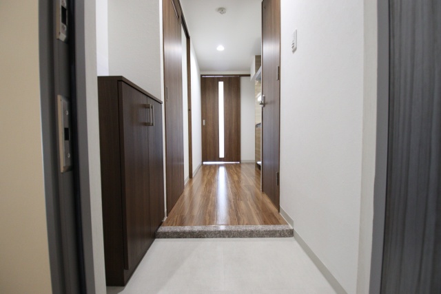 玄関　※別室の参考写真の為、現況優先です。