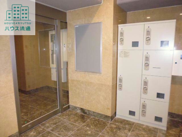 エントランス　エントランス部分