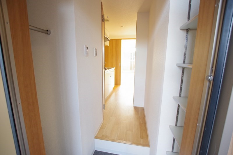 玄関　※303号室の写真使用中