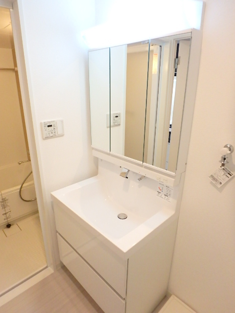 洗面設備　洗髪洗面化粧台