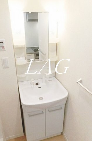 洗面設備　洗面台です。