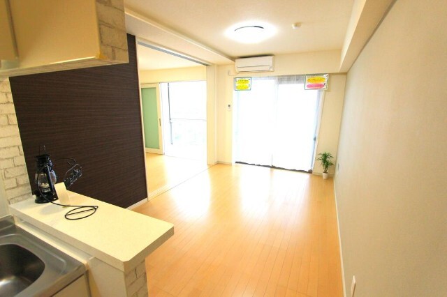 居室・リビング　約１０．３帖の広々したＬＤＫです♪