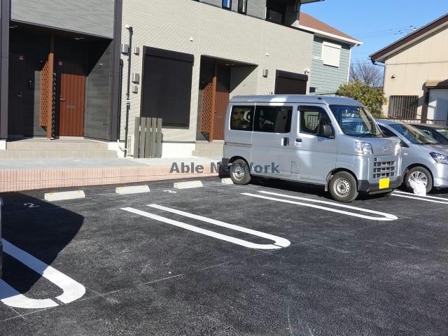 駐車場　駐車場