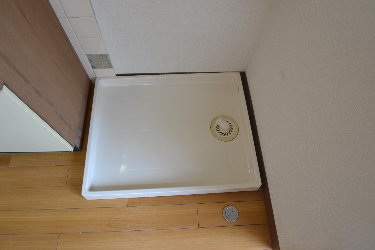 その他　洗濯機は室内に置けます。便利です。