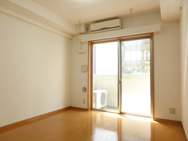 居室・リビング　居室※別部屋参考写真