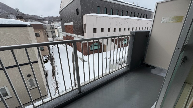 バルコニー　広々バルコニー