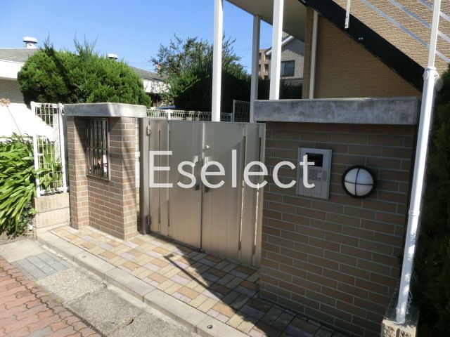 セキュリティ　エントランスはオートロック対応です。