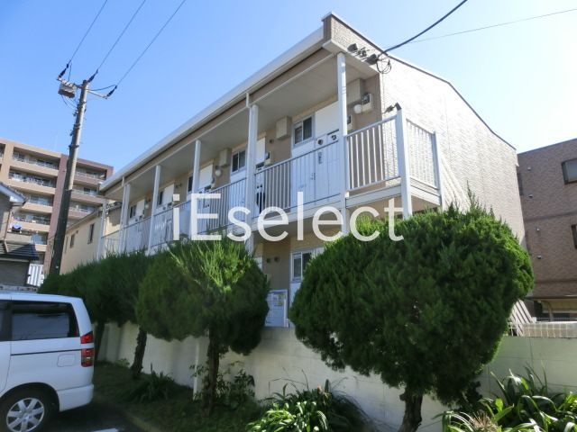 建物外観　築浅で綺麗なアパートです