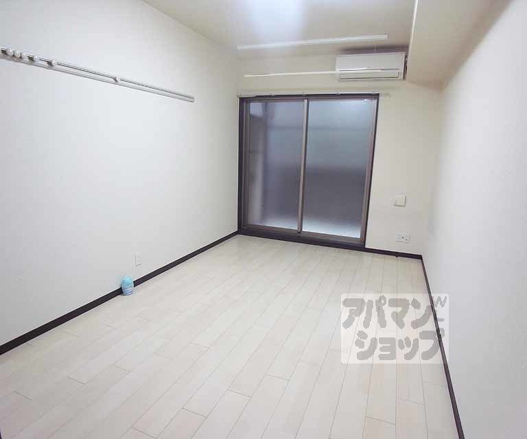 居室・リビング　洋室７．８帖です。