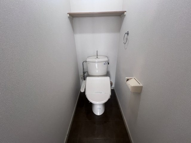 メゾンナカニシのトイレ写真