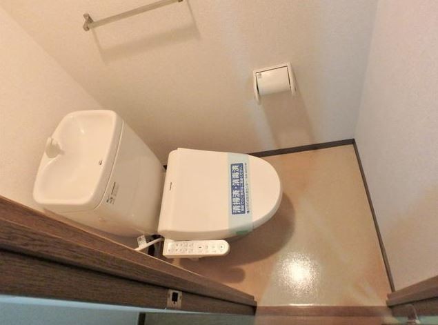 トイレ　※同仕様写真含む
