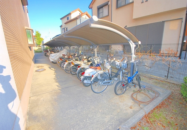 駐車場　駐輪場