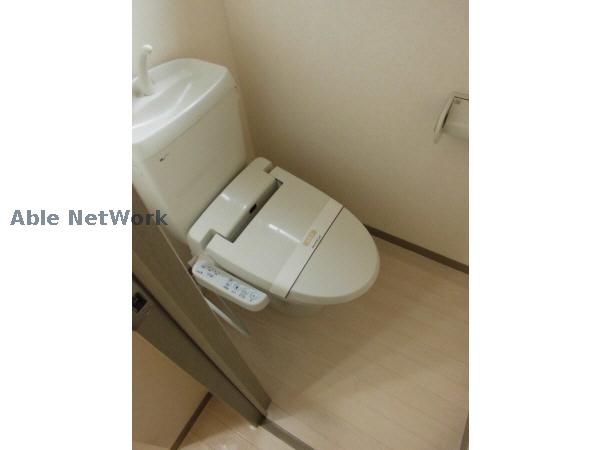トイレ　温水洗浄便座