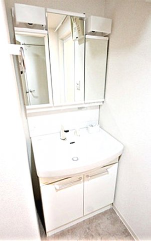 洗面設備　レクシア千代崎　独立洗面台
