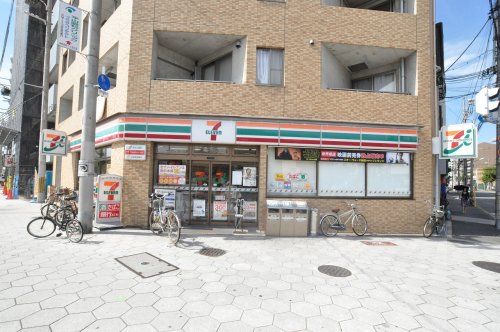 コンビニ　セブン‐イレブン 大阪新町４丁目店（コンビニ）まで427m