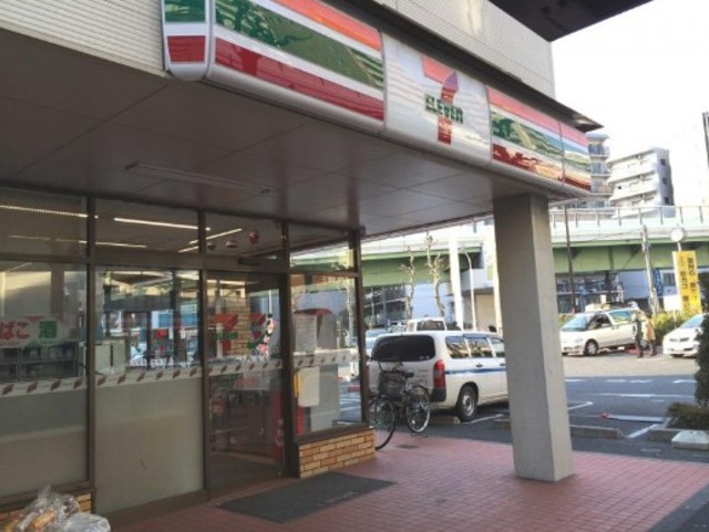 コンビニ　セブンイレブン大田区大森中1丁目店（コンビニ）まで333m