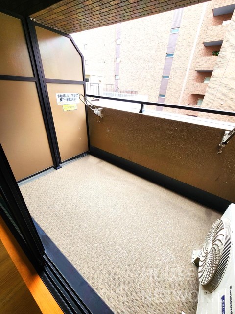 バルコニー　四条烏丸徒歩2分
