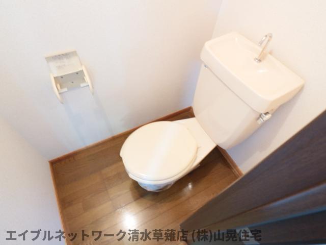 トイレ　コンパクトで使いやすいトイレです