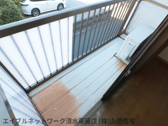 バルコニー　お洗濯にも便利なバルコニー付き