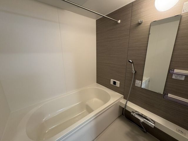 RETOLIA瓦口WESTの風呂写真