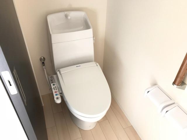 トイレ　シャワー付トイレ