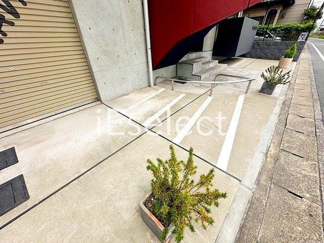 駐車場　敷地内駐輪スペース