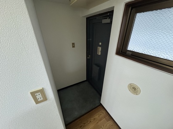 玄関　※別部屋の写真です