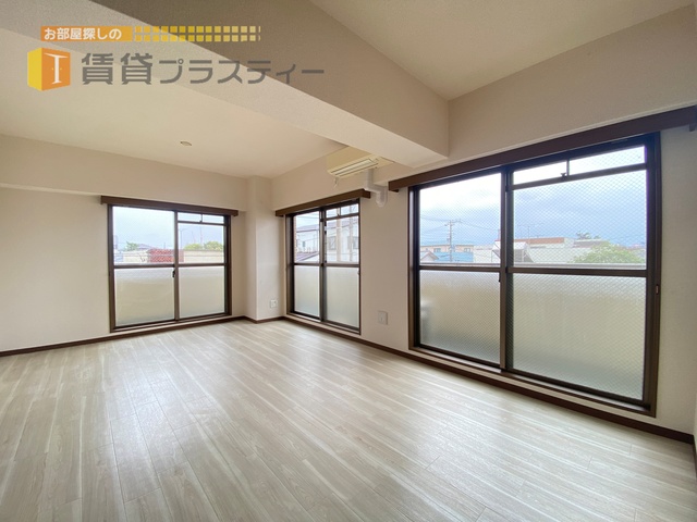 バス・シャワールーム　※別部屋の参考写真です
