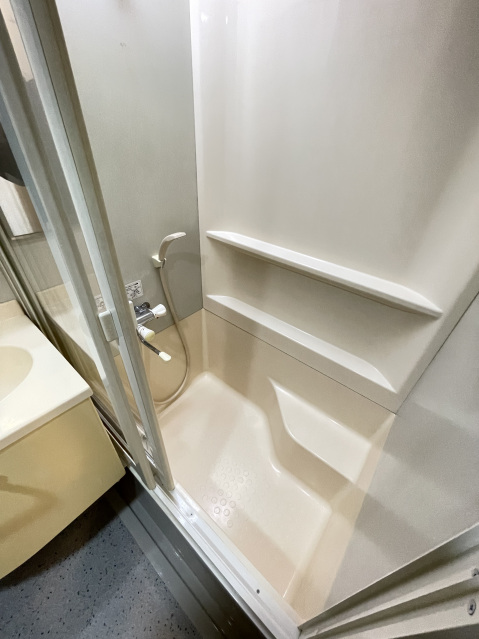 バス・シャワールーム　※別部屋参考写真