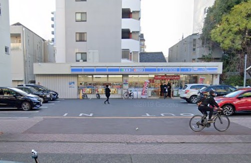 コンビニ　ローソン 中区瓦町店（コンビニ）まで256m