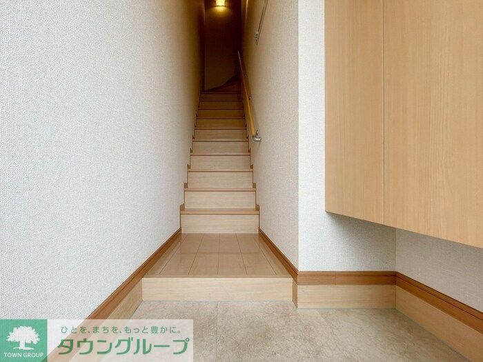 玄関　お問合せはタウンハウジングまで！※現地待合わせ相談可能