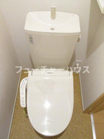 トイレ　落ち着いたトイレです