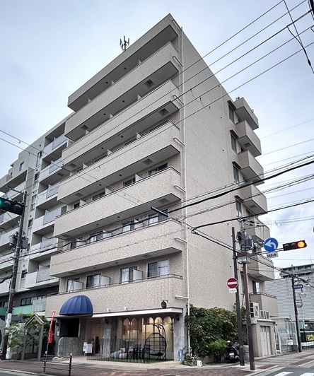 ロビー　ロイヤルクイーンズパーク関目　ロビー