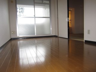 居室・リビング　エクセレント平安通