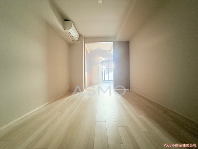 居室・リビング　同マンション別部屋参考写真