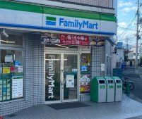コンビニ　ファミリーマート曽根西町店（コンビニ）まで330m