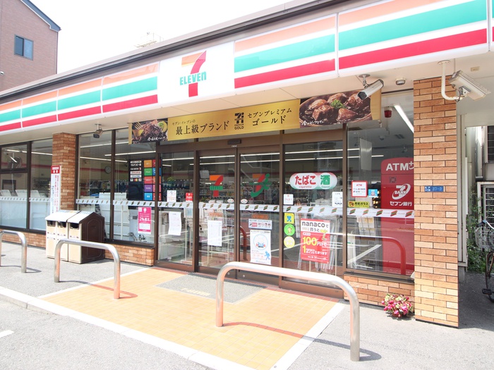 コンビニ　セブンイレブン（コンビニ）まで144m