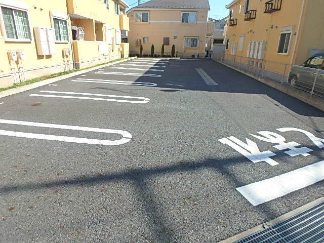駐車場　敷地内駐車場