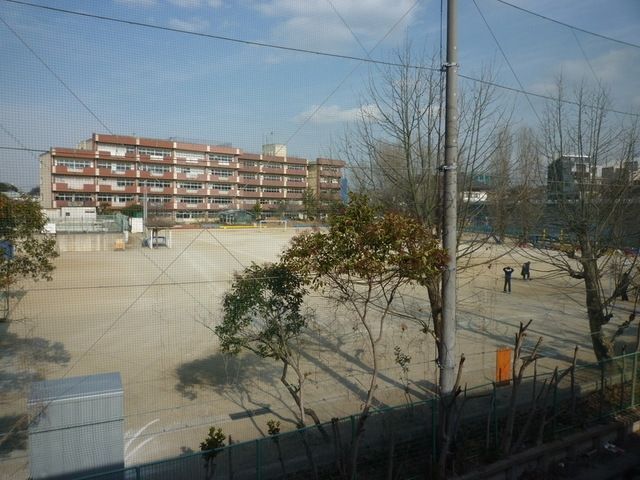 小学校　松戸市立河原塚小学校（小学校）まで335m