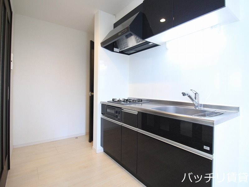キッチン　画像は同型イメージの為、現況を優先いたします。