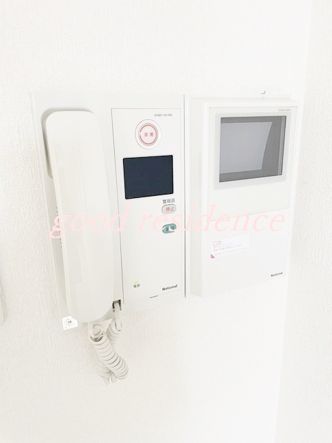 セキュリティ　【南東向きの明るいお部屋♪】住環境良好おすすめ物件！！