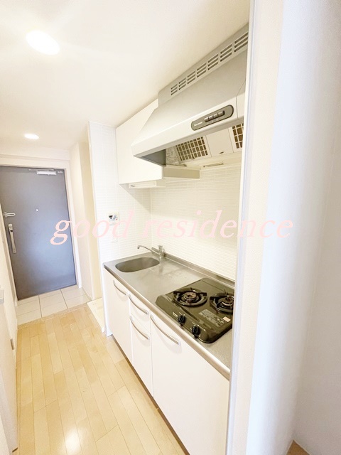 キッチン　【南東向きの明るいお部屋♪】住環境良好おすすめ物件！！