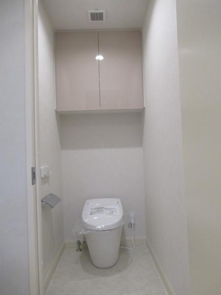 ＪＲ山手線 渋谷駅 徒歩15分 3階建 築25年のトイレ写真